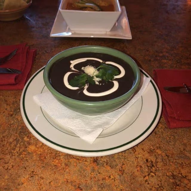 Sopa Negra.