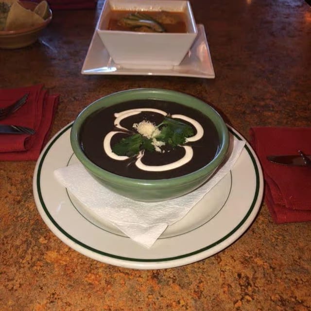 Lunch Sopa Negra.